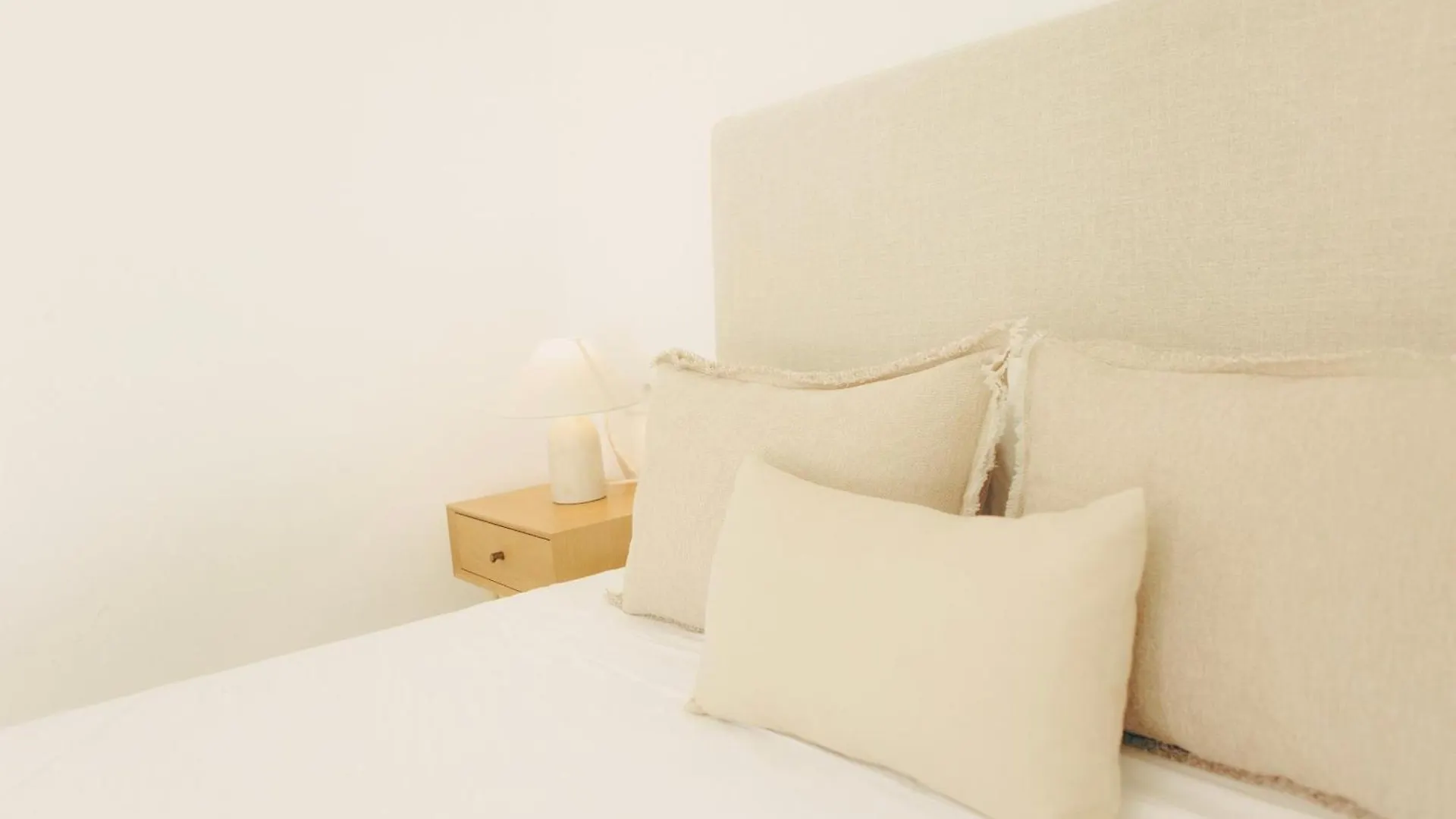 קוניל דה לה פרונטרה Gaia Beach House - Exclusive Stay & Free Parking בית נופש